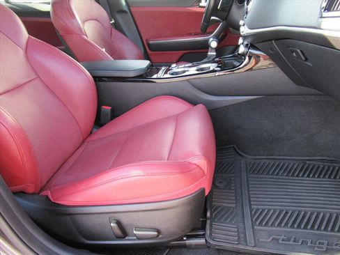 Used 2023 Kia Stinger GT-Line w/ Sun & Sound Package image 10