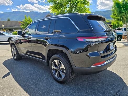 Used 2022 Jeep Grand Cherokee Limited 4xe AWD/4WD image 7