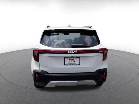 Used 2025 Kia Seltos S FWD image 12