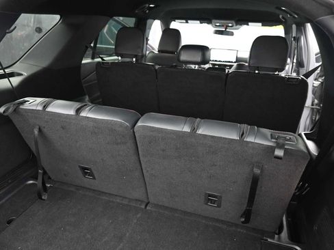 Used 2025 Ford Explorer ST-Line w/ ST-Line Street Pack image 24