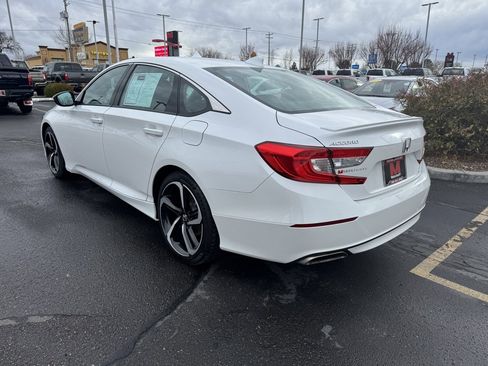 Used 2018 Honda Accord Sport image 3