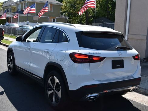 Used 2025 Mercedes-Benz GLA 250 image 8