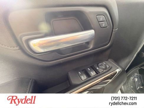 Used 2021 Chevrolet Silverado 1500 RST image 11
