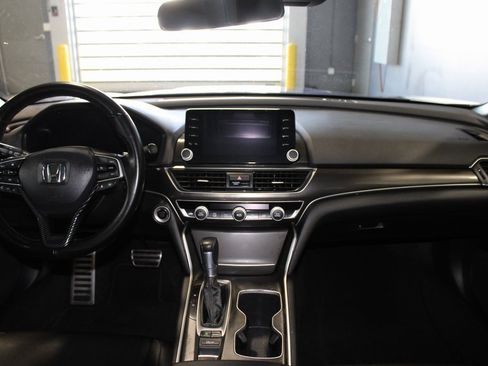 Used 2022 Honda Accord Sport image 25