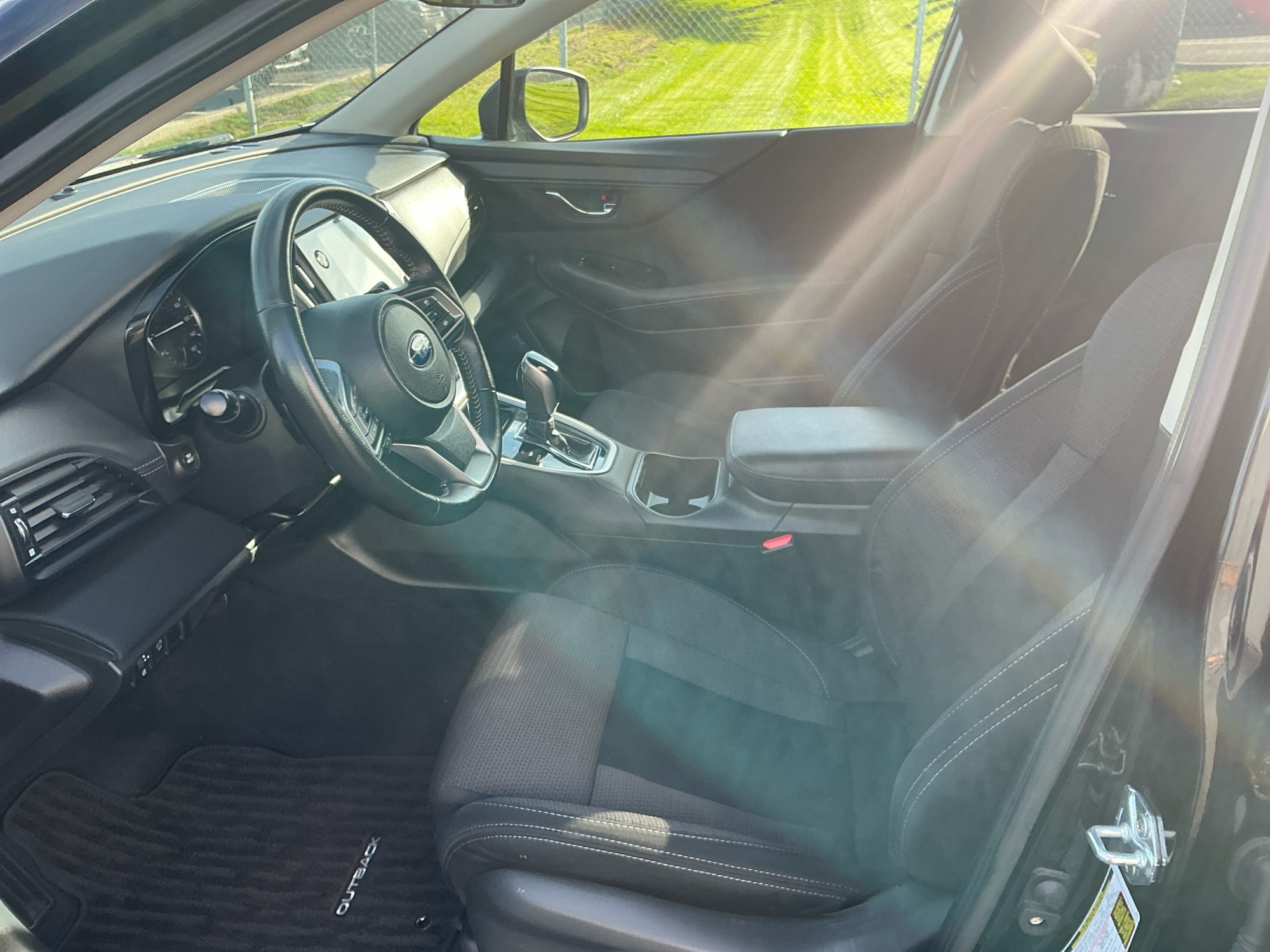Certified 2025 Subaru Outback Premium AWD/4WD image 9