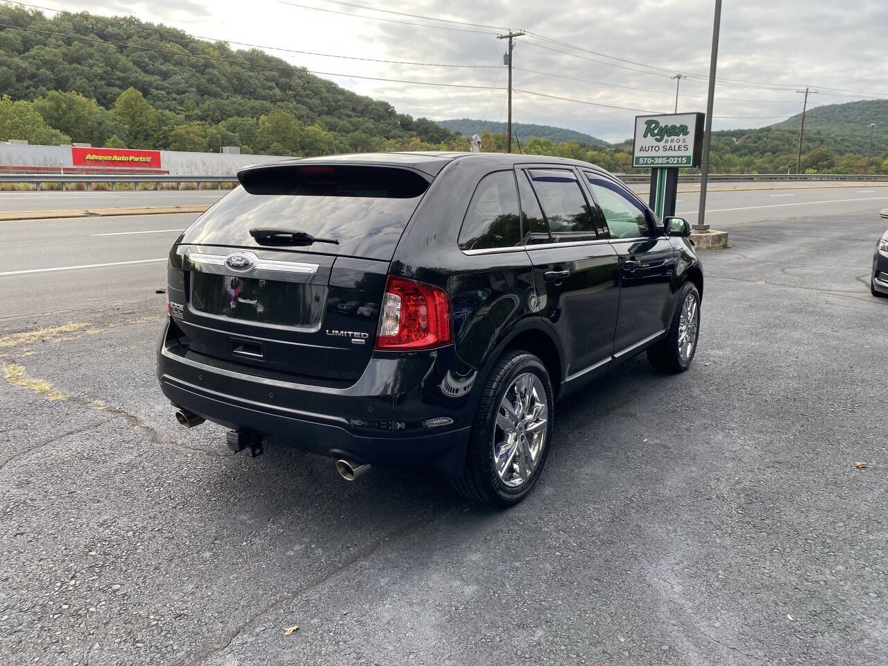 Used 2014 Ford Edge Limited w/ Equipment Group 301A AWD/4WD image 6