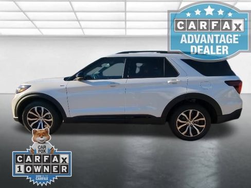 Used 2025 Ford Explorer ST-Line image 26