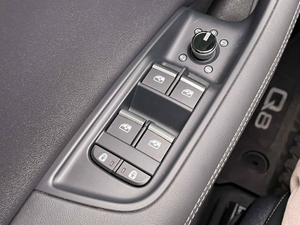 Certified 2025 Audi Q8 Prestige AWD/4WD image 38