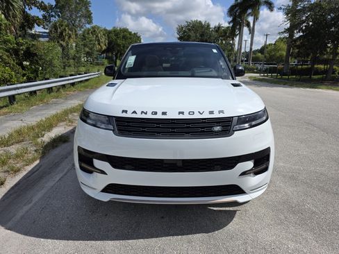 Used 2026 Land Rover Range Rover Sport Dynamic SE AWD/4WD image 8