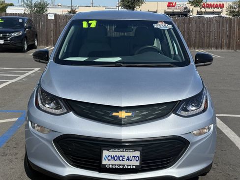 Used 2017 Chevrolet Bolt LT image 2