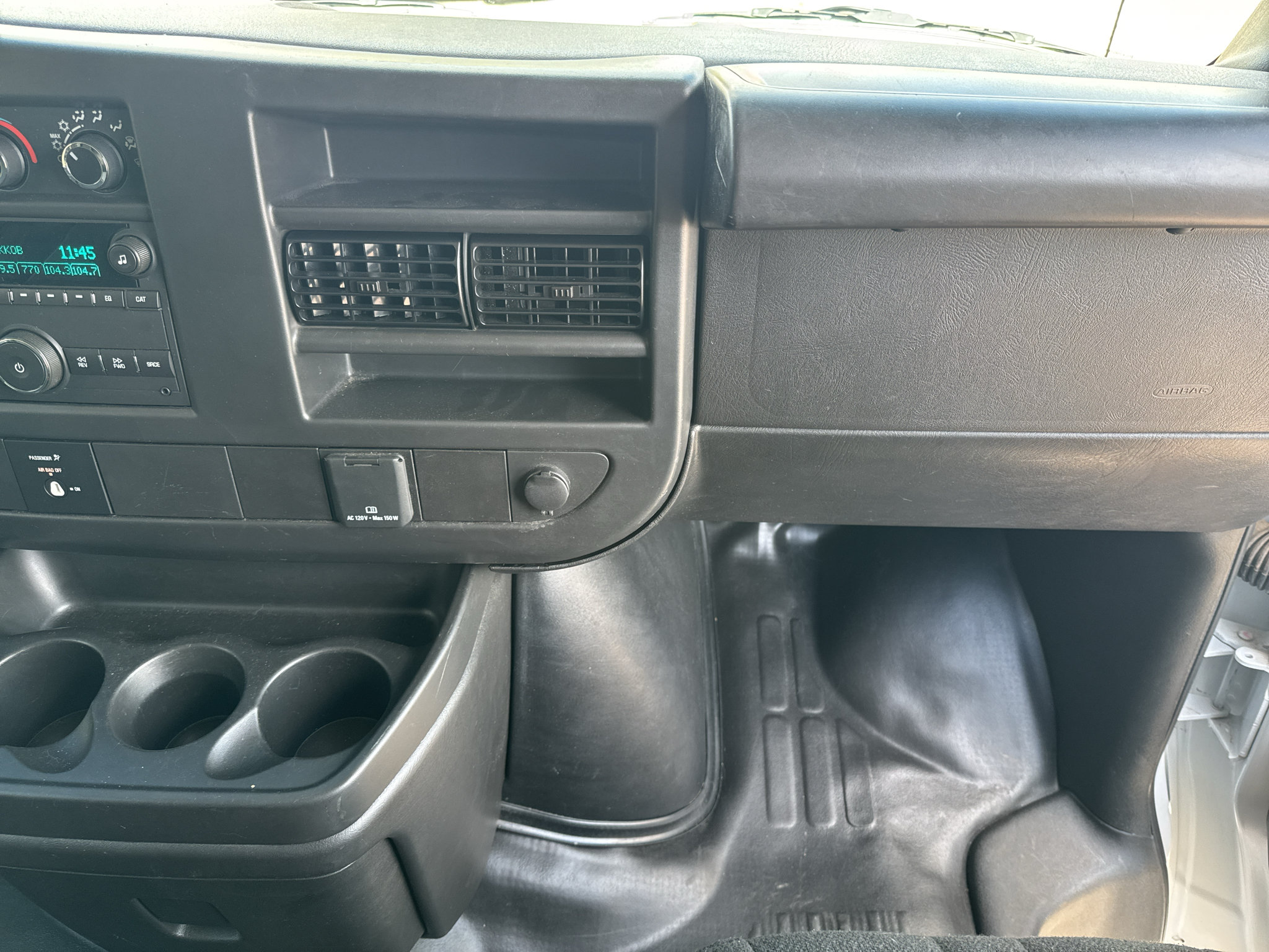 Used 2025 GMC Savana 2500 w/ Driver Convenience Package RWD image 16