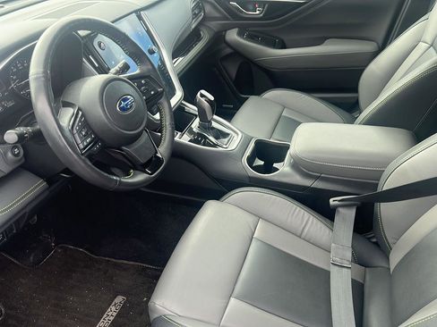 Used 2025 Subaru Outback Onyx Edition AWD/4WD image 17