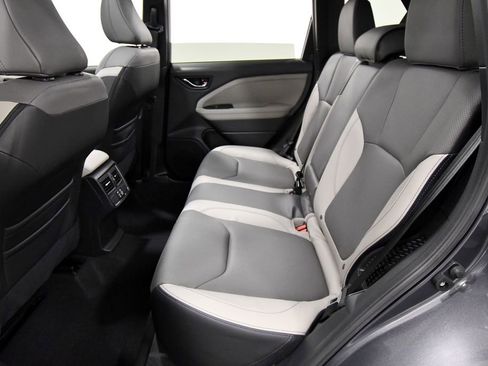 Used 2025 Subaru Forester Limited AWD/4WD image 15