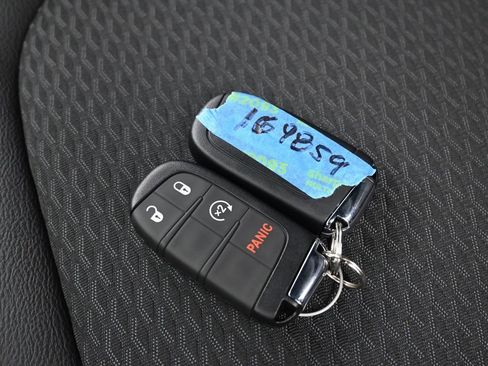 New 2026 Jeep Compass Latitude image 19