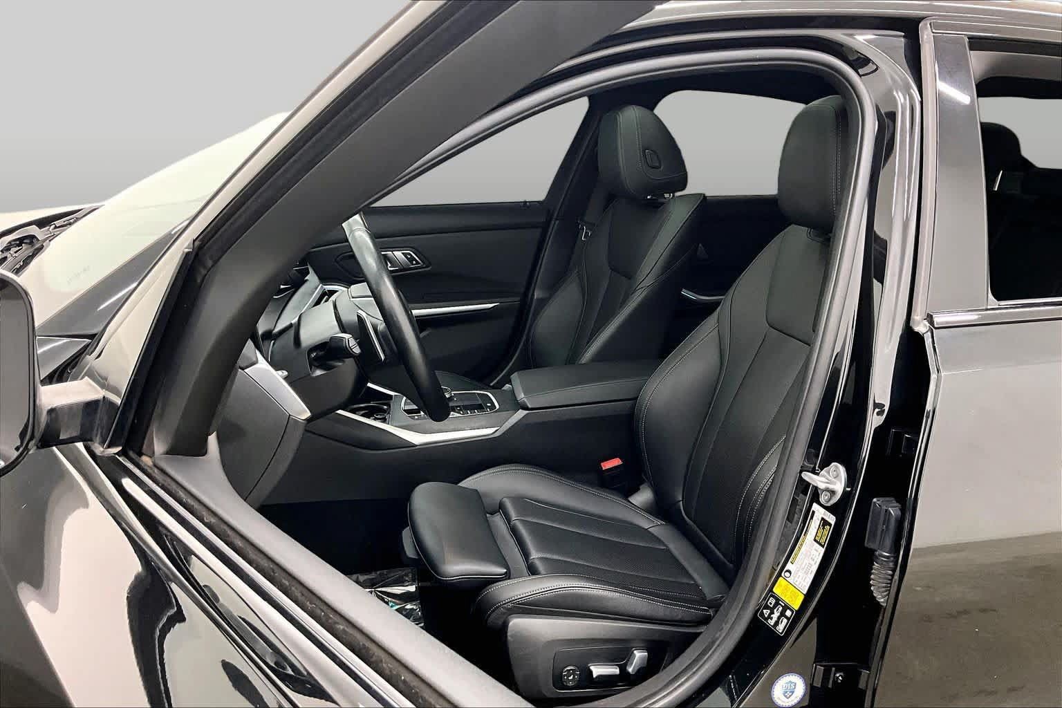Used 2023 BMW 330i xDrive Sedan w/ Driving Assistance Package AWD/4WD image 8