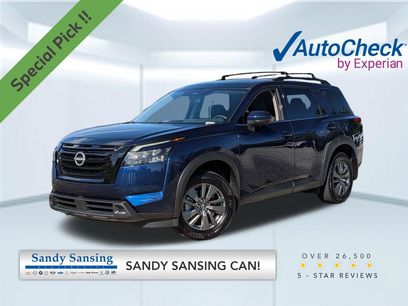 Certified 2025 Nissan Pathfinder SV w/ Black Appearance Package
