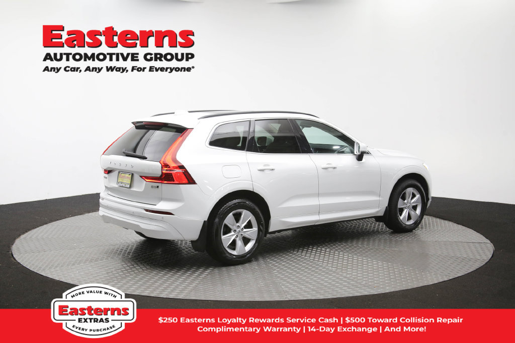 Used 2022 Volvo XC60 B5 Momentum AWD/4WD image 45