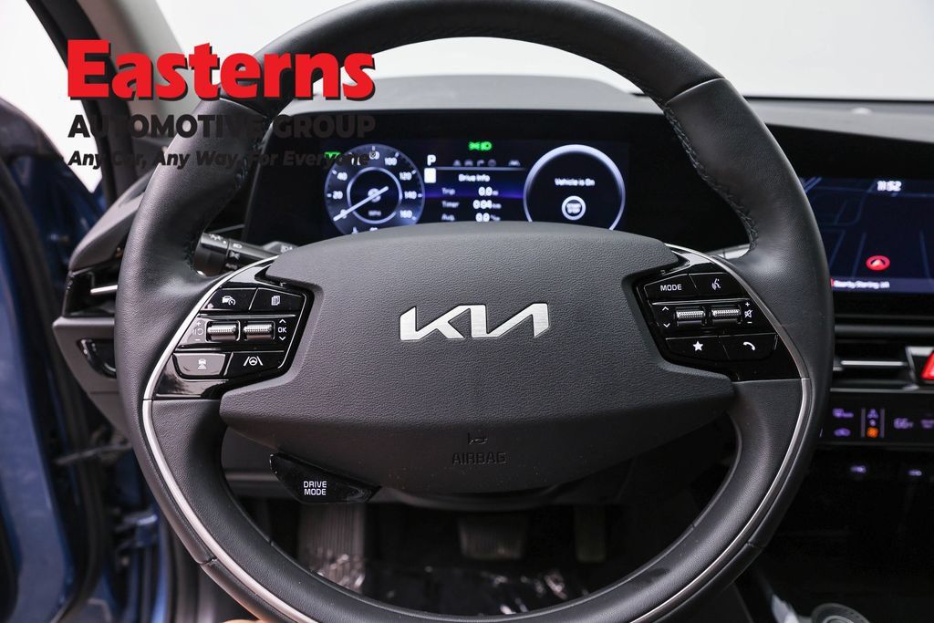 Used 2023 Kia Niro Wind w/ Wind Preserve Package FWD image 10