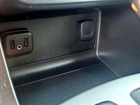 Used 2022 Chevrolet Colorado LT w/ Fleet Safety Package image 25