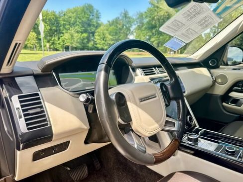 Used 2019 Land Rover Range Rover HSE AWD/4WD image 10
