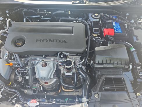 Used 2025 Honda Civic Sport image 28