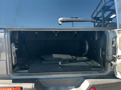 Used 2022 Jeep Wrangler Unlimited Rubicon w/ Xtreme Recon 35" Tire Package image 18