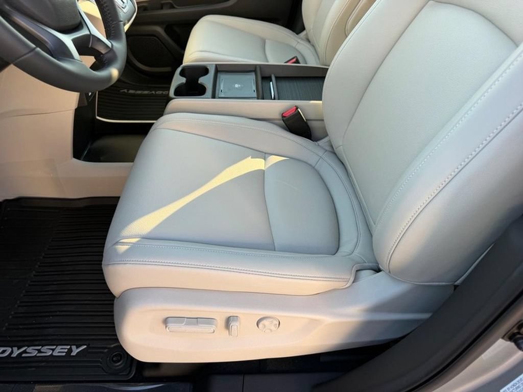 New 2027 Honda Odyssey EX-L image 23
