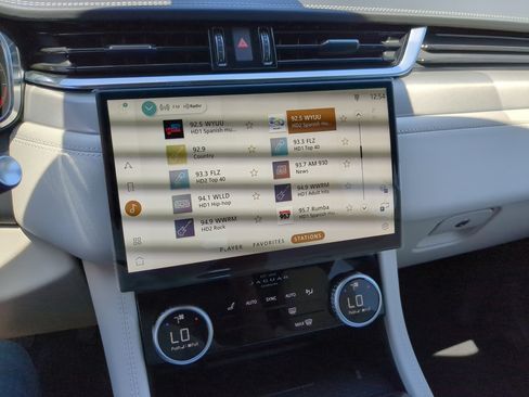 New 2026 Jaguar F-PACE R-Dynamic S image 21