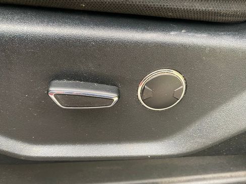 Used 2016 Ford F150 XLT w/ Equipment Group 301A Mid RWD image 15