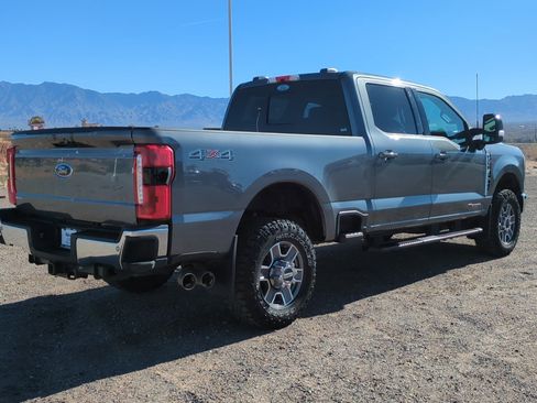 Used 2024 Ford F350 Lariat image 3