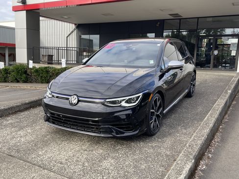 Used 2024 Volkswagen Golf R AWD/4WD image 3