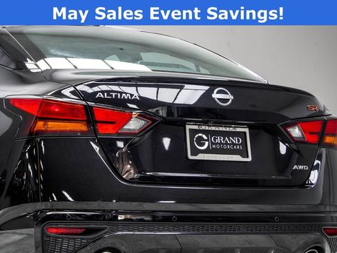 Used 2024 Nissan Altima 2.5 SR w/ SR Premium Package AWD/4WD image 13