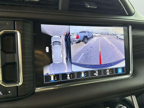 Used 2021 GMC Yukon Denali image 19