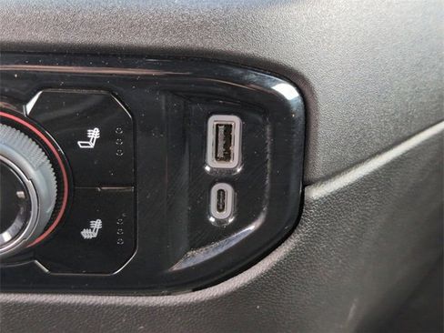 Used 2024 Chevrolet Silverado 2500 LT image 33