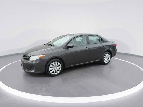 Used 2012 Toyota Corolla LE image 4