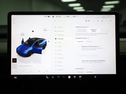 Used 2022 Tesla Model Y Long Range image 52