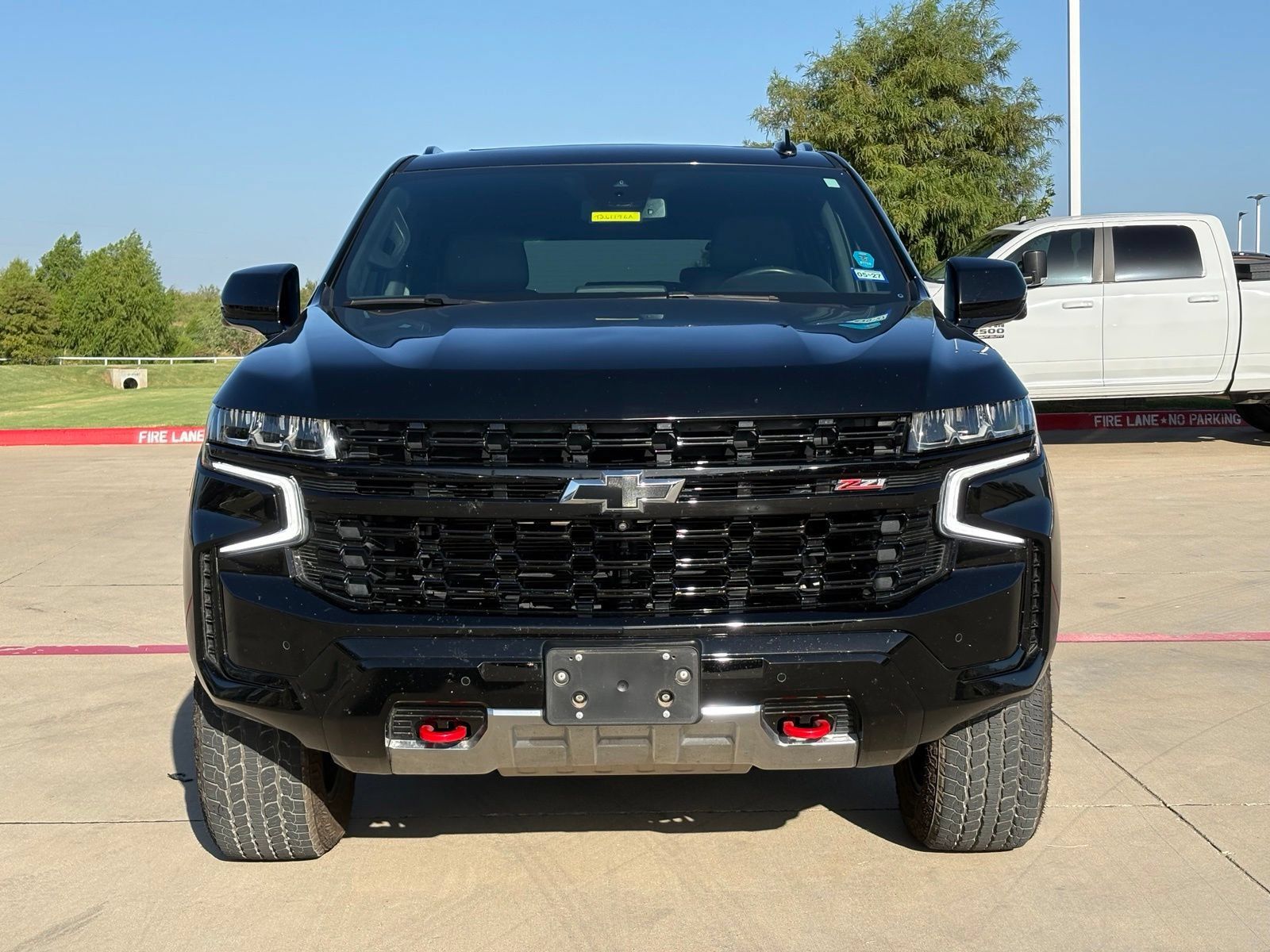 Certified 2024 Chevrolet Suburban Z71 w/ Luxury Package AWD/4WD image 2