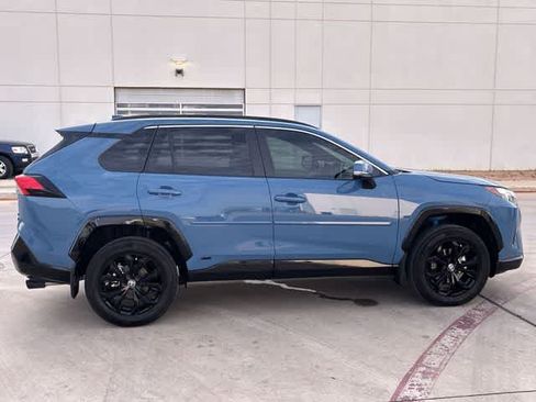 Used 2024 Toyota RAV4 SE AWD/4WD image 7