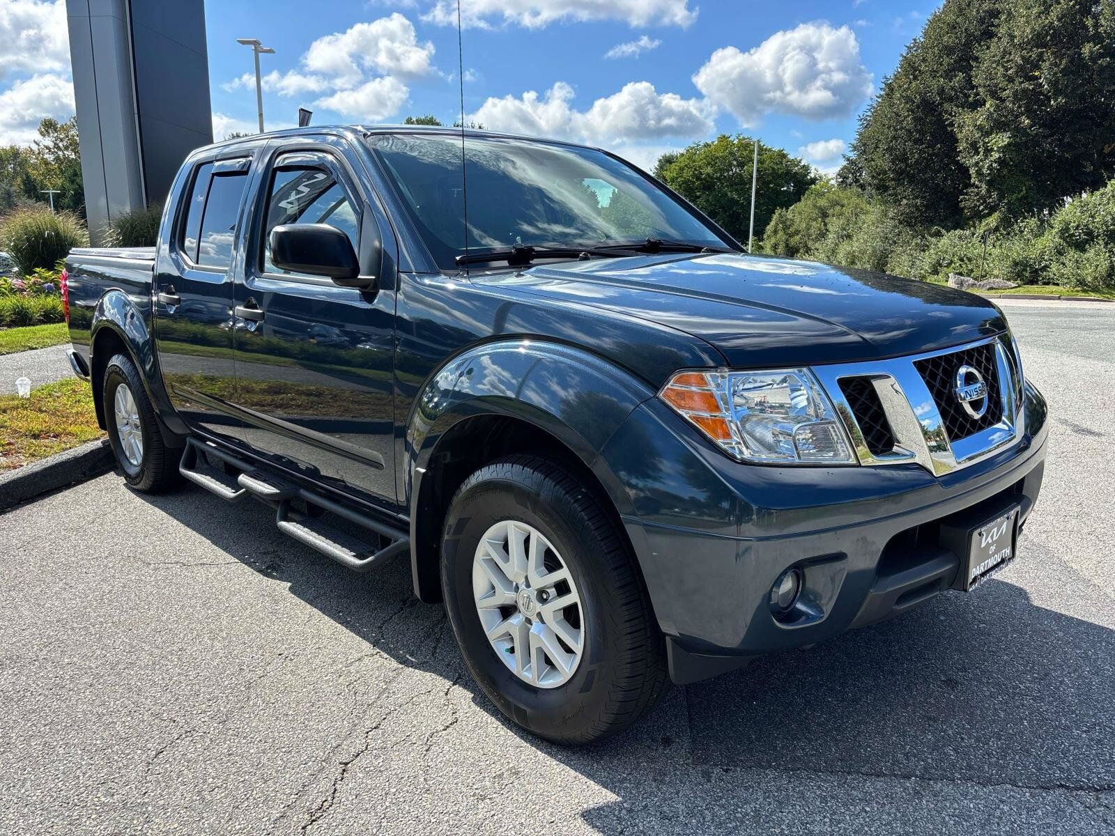 Used 2021 Nissan Frontier SV AWD/4WD image 7