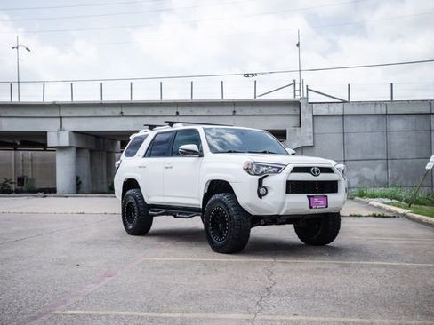 Used 2016 Toyota 4Runner SR5 Premium AWD/4WD image 42