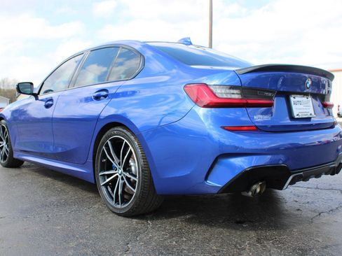 Used 2019 BMW 330i Sedan w/ M Sport Package image 11
