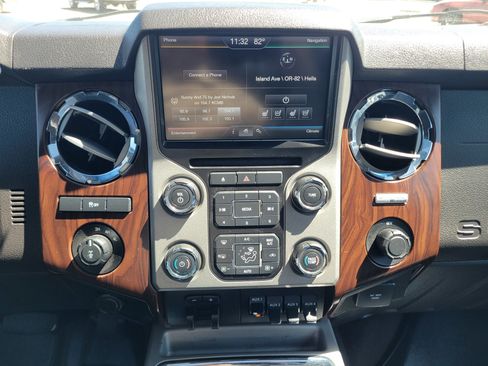 Used 2014 Ford F350 Lariat w/ Lariat Ultimate Package AWD/4WD image 9