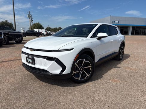 New 2026 Chevrolet Equinox EV LT image 1