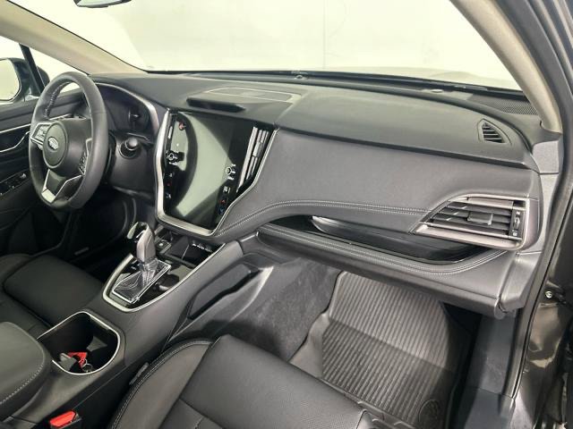 Used 2025 Subaru Outback Limited AWD/4WD image 27