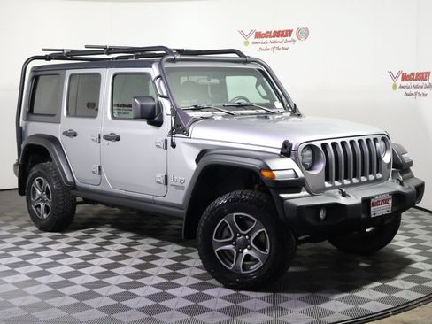 Used 2019 Jeep Wrangler Unlimited Sport S AWD/4WD image 2