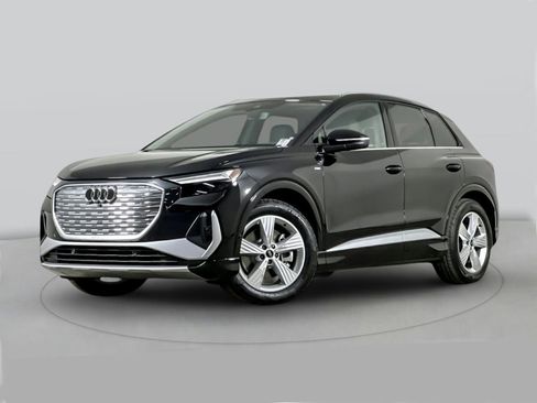 New 2026 Audi Q4 e-tron Premium Plus image 1