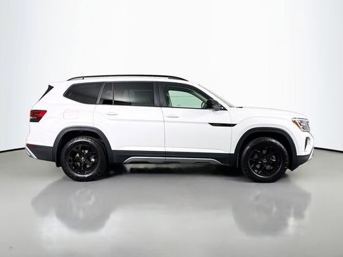 New 2026 Volkswagen Atlas Peak Edition AWD/4WD image 8