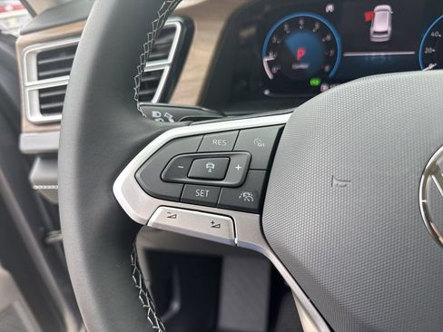 New 2026 Volkswagen Atlas SE FWD image 16