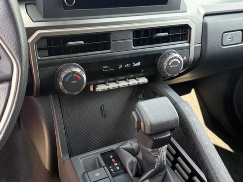 Used 2026 Toyota 4Runner SR5 AWD/4WD image 19