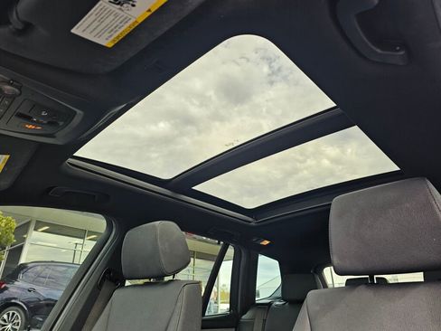 Used 2017 BMW X3 xDrive28i image 24